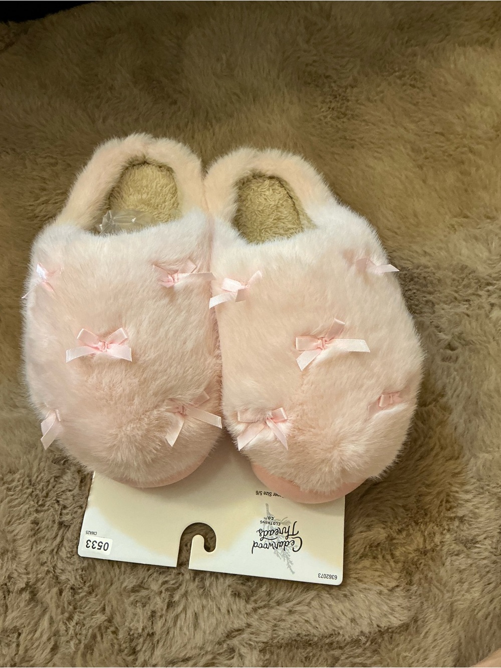 Cedarwood Threads Pink Coquette Ribbon Bow Fuzzy Slippers House Shoes 5/6 NWT